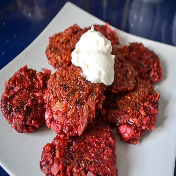 Latkes med rödbetor