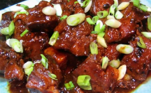 Crock-Pot: Asiatiska revbensspjäll med svartbönor och vitlökssås