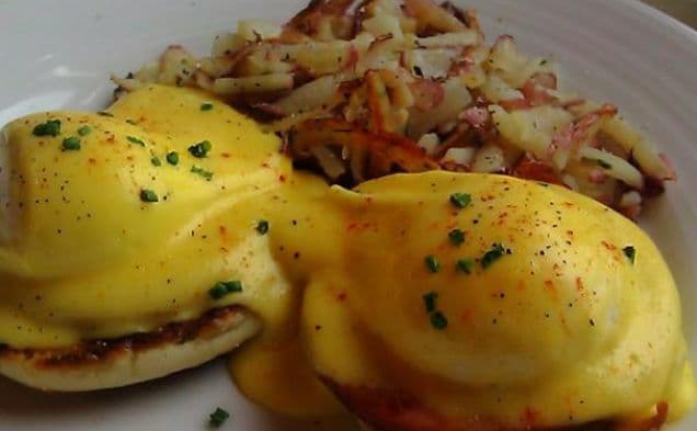 Klassiska Ägg Benedict