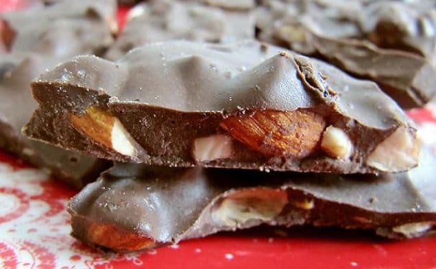 Choklad-mandelbark