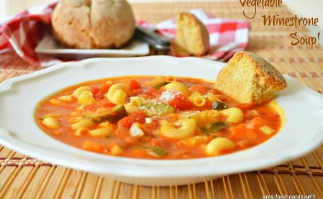 Vegetarisk minestronesoppa