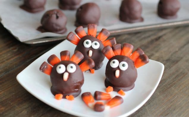 Hur man gör OREO-kalkoner till Thanksgiving