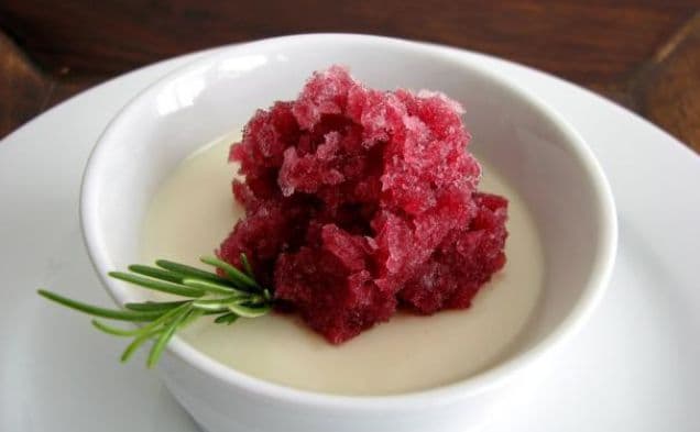 Apothic-granita med vaniljpannacotta