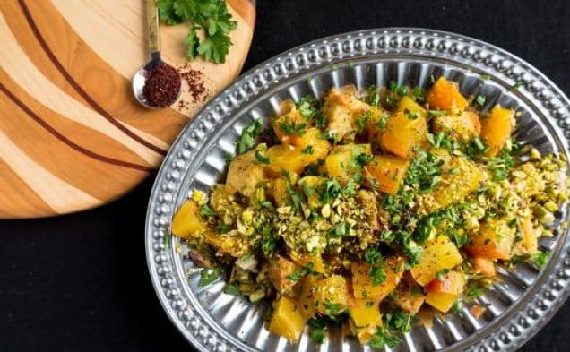 Panzanella med gyllene rödbetor