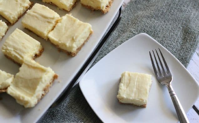 Fyrkantsbitar med krämig limepaj