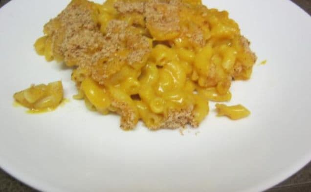 Krämig vegansk pastagratäng med smörpumpa