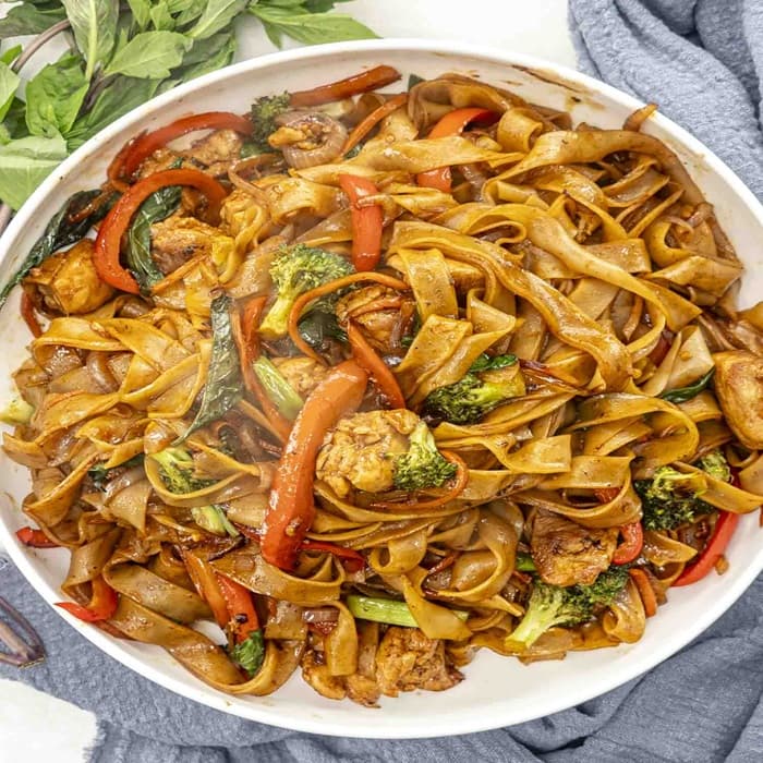 Nudlar för berusade (Pad Kee Mao)