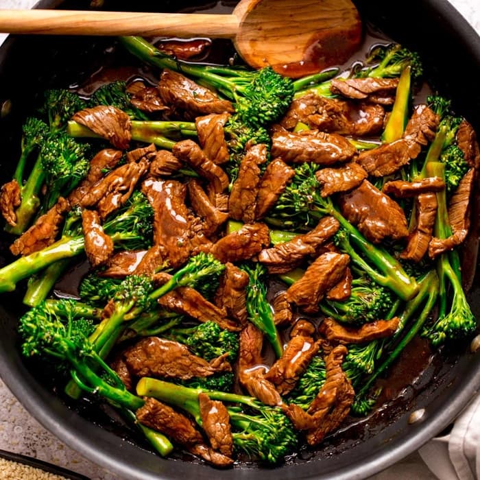 Wokad biff och broccoli