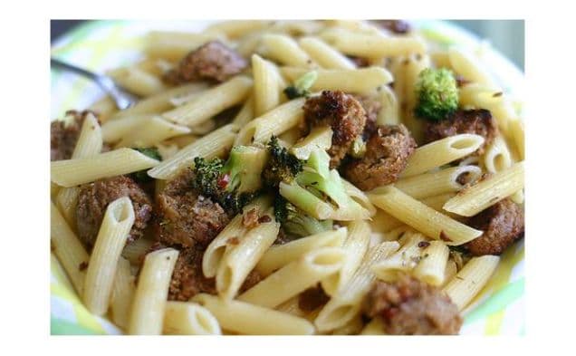 Pasta med italiensk korv