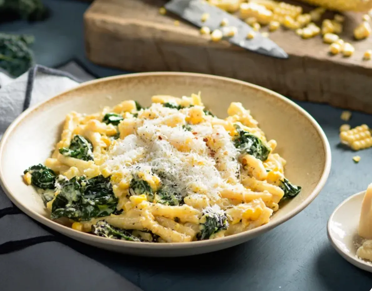 Krämig majspasta med svartkål